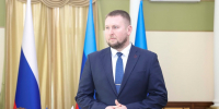 Поздравление председателя Народного Совета Дениса Мирошниченко с Днем Конституции ЛНР - Луганский Информационный Центр