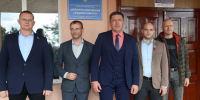 На днях в рамках выездного приема граждан Руководитель фракции "СПРАВЕДЛИВАЯ РОССИЯ-ПАТРИОТЫ-ЗА ПРАВДУ" в Народном Совете Луганской Народной Республики Геннадий Тараканов посетил Новороссошанскую среднюю школу - Справедливая Россия