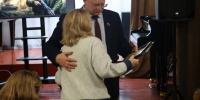 В День Героев Отечества в России по инициативе Руководителя фракции СПРАВЕДЛИВАЯ РОССИЯ в Народном Совете ЛНР Геннадия Тараканова в городе Зоринске Перевальского муниципального округа прошло мероприятие, посвященное памяти погибших Героев - Справедливая Россия