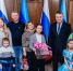 Пасечник вручил подарки четырем юных участникам «Елок желаний» из ЛНР - Луганский Информационный Центр